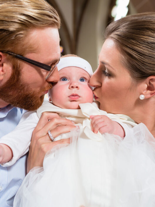 Wie Man Die Richtigen Taufpaten Findet Und Wählt